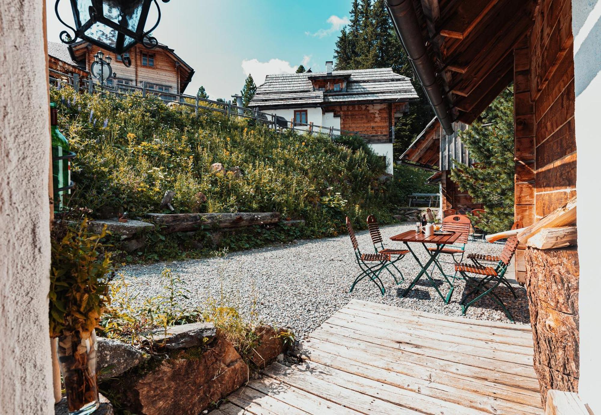 Mei Zeit Huettendorf Turracher Hohe Екстериор снимка