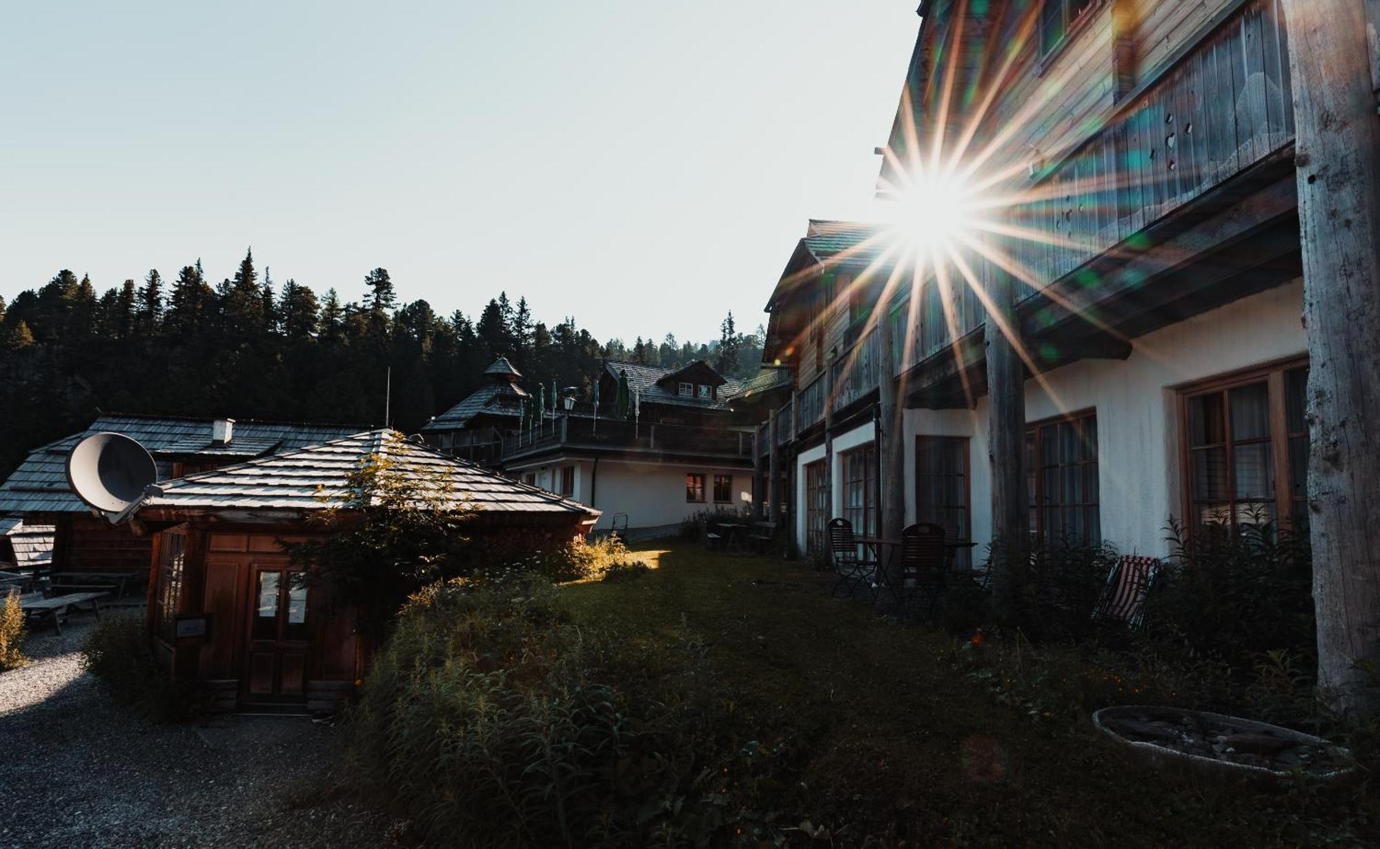 Mei Zeit Huettendorf Turracher Hohe Екстериор снимка